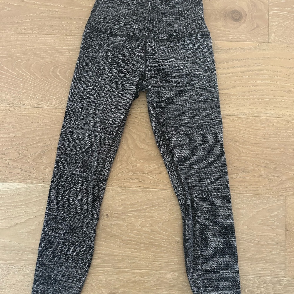 Lululemon Align Black and White Patterned Leggings Size 4